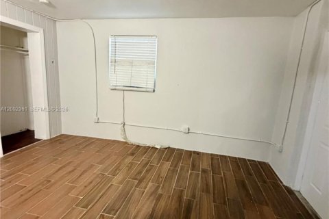 Immobilier commercial à vendre à Lake Worth, Floride: 238.48 m2 № 2069374 - photo 7