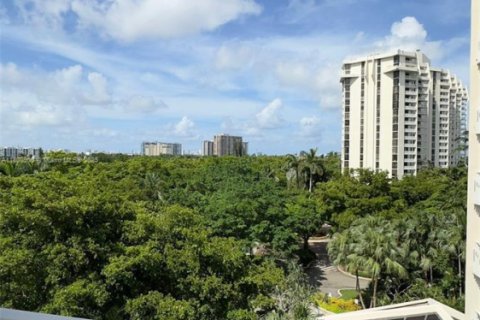 Copropriété à louer à Miami, Floride: 2 chambres, 142.88 m2 № 1940311 - photo 1