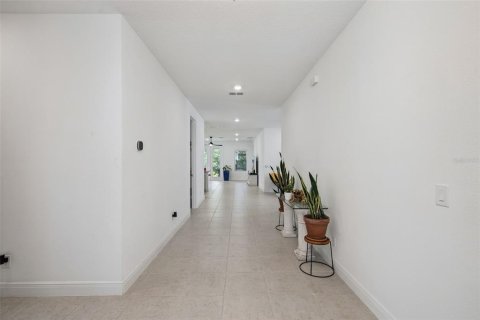 House in HAMPTON OAKS in Deltona, Florida 4 bedrooms, 250 sq.m. № 2284592 - photo 27