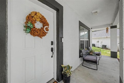 House in Dade City, Florida 4 bedrooms, 147.71 sq.m. № 2222765 - photo 5
