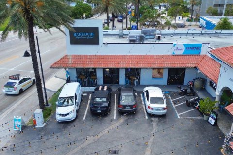 Propiedad comercial en venta en Fort Lauderdale, Florida № 2044377 - foto 13