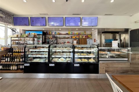 Propiedad comercial en venta en Fort Lauderdale, Florida № 2044377 - foto 11