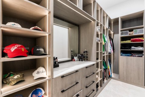 Купить виллу или дом в Майами, Флорида 6 спален, 446.49м2, № 2013875 - фото 19