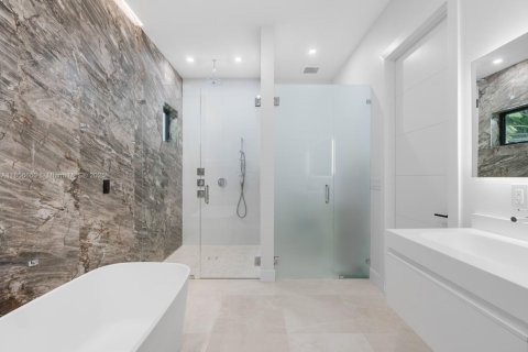 Купить виллу или дом в Майами, Флорида 6 спален, 446.49м2, № 2013875 - фото 16