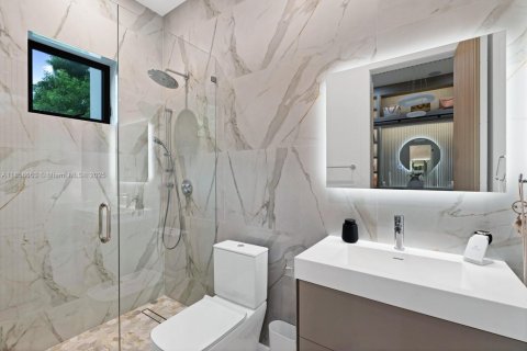 Купить виллу или дом в Майами, Флорида 6 спален, 446.49м2, № 2013875 - фото 14
