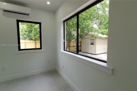 Apartamento en alquiler en Miami, Florida, 3 dormitorios, 69.31 m2 № 1958396 - foto 29