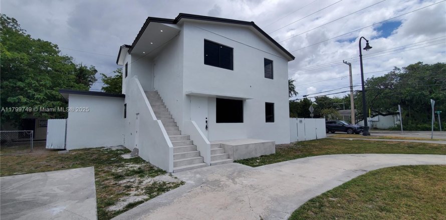 Apartamento en Miami, Florida 3 dormitorios, 69.31 m2 № 1958396