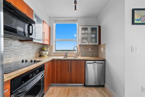 Condominio en venta en Fort Lauderdale, Florida, 2 dormitorios, 120.59 m2 № 2173073 - foto 12