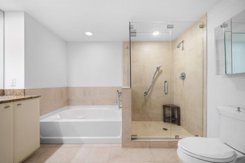 Condominio en venta en Fort Lauderdale, Florida, 2 dormitorios, 120.59 m2 № 2173073 - foto 18