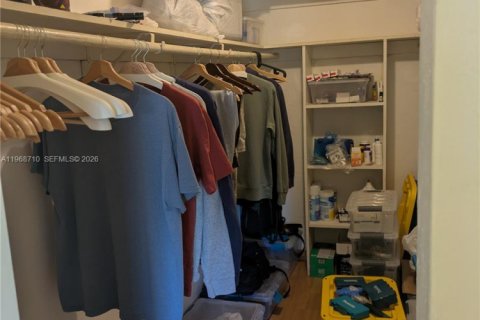 Condominio en alquiler en Miami, Florida, 2 dormitorios, 92.72 m2 № 2030983 - foto 15