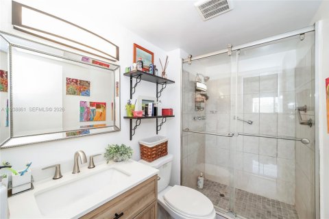 Copropriété à vendre à Hallandale Beach, Floride: 2 chambres, 92.9 m2 № 1996475 - photo 16