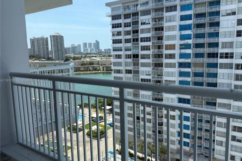 Купить кондоминиум в Авентура, Флорида 2 спальни, 149.11м2, № 1760951 - фото 15