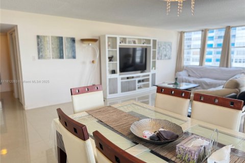 Купить кондоминиум в Авентура, Флорида 2 спальни, 149.11м2, № 1760951 - фото 4