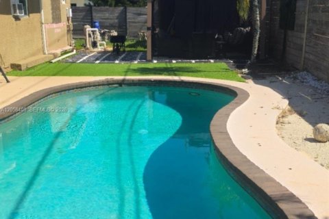 Villa ou maison à vendre à Margate, Floride: 3 chambres, 134.89 m2 № 2249035 - photo 18