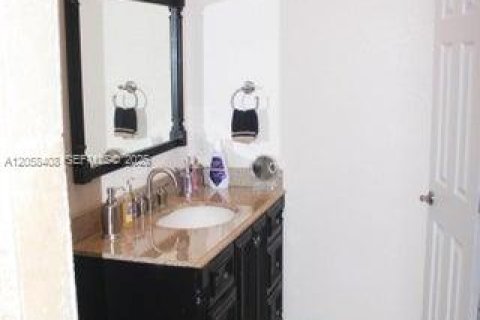Villa ou maison à vendre à Margate, Floride: 3 chambres, 134.89 m2 № 2249035 - photo 15