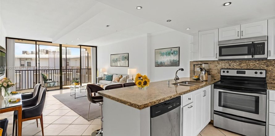 Condo in Aventura, Florida, 1 bedroom  № 1953416