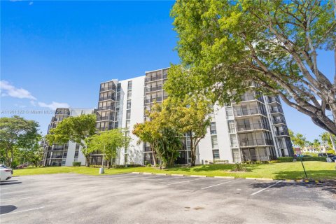 Condo in Aventura, Florida, 1 bedroom  № 1953416 - photo 6