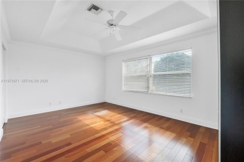 House in Pompano Beach, Florida 4 bedrooms, 221.39 sq.m. № 2036198 - photo 28