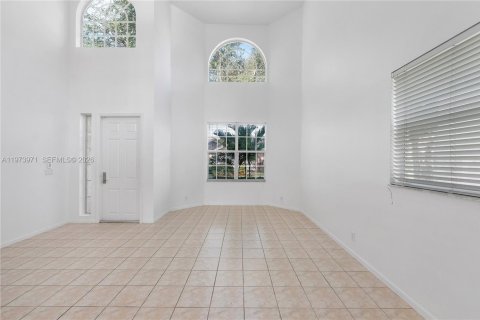 House in Pompano Beach, Florida 4 bedrooms, 221.39 sq.m. № 2036198 - photo 9