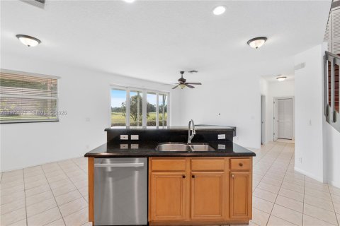 House in Pompano Beach, Florida 4 bedrooms, 221.39 sq.m. № 2036198 - photo 19