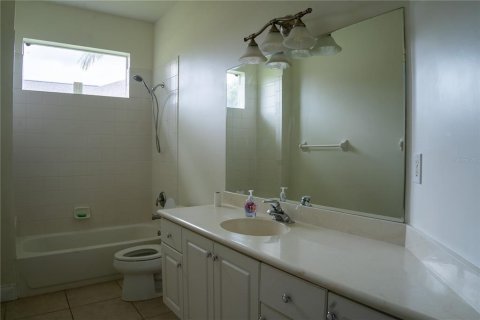 Casa en alquiler en Port Orange, Florida, 4 dormitorios, 240.34 m2 № 1904528 - foto 17
