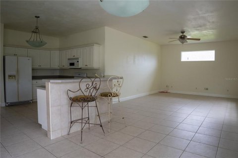 Casa en alquiler en Port Orange, Florida, 4 dormitorios, 240.34 m2 № 1904528 - foto 10