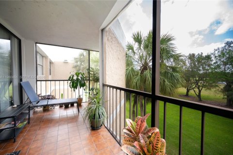 Купить кондоминиум в Уэстон, Флорида 2 спальни, 114.73м2, № 2044054 - фото 22