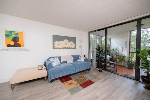 Купить кондоминиум в Уэстон, Флорида 2 спальни, 114.73м2, № 2044054 - фото 5