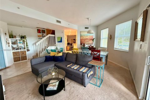 Copropriété à vendre à Doral, Floride: 3 chambres, 146.51 m2 № 1944740 - photo 5