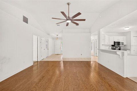 Villa ou maison à vendre à Alachua, Floride: 3 chambres, 123.37 m2 № 2410041 - photo 13