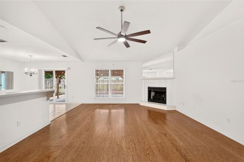 Villa ou maison à vendre à Alachua, Floride: 3 chambres, 123.37 m2 № 2410041 - photo 3