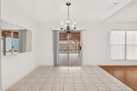 Villa ou maison à vendre à Alachua, Floride: 3 chambres, 123.37 m2 № 2410041 - photo 17