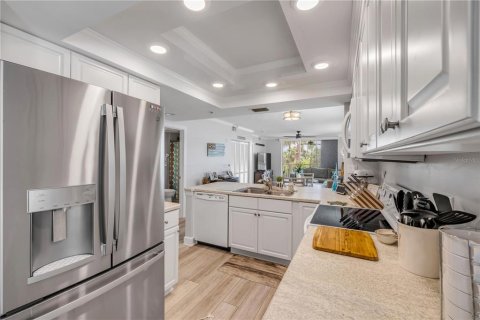 Condo in New Smyrna Beach, Florida, 3 bedrooms  № 1680051 - photo 14