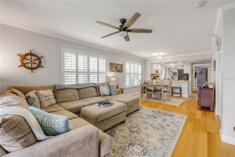 Condo in New Smyrna Beach, Florida, 3 bedrooms  № 1680051 - photo 25
