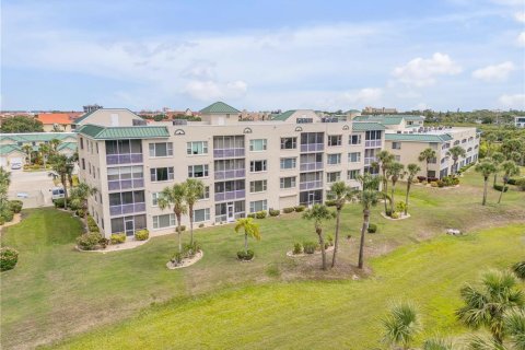 Condo in New Smyrna Beach, Florida, 3 bedrooms  № 1680051 - photo 7
