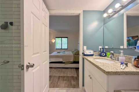 Condo in Cutler Bay, Florida, 3 bedrooms  № 1775950 - photo 21