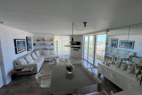 Appartement à louer à Miami Beach, Floride: 2 chambres, 104.98 m2 № 1709978 - photo 8