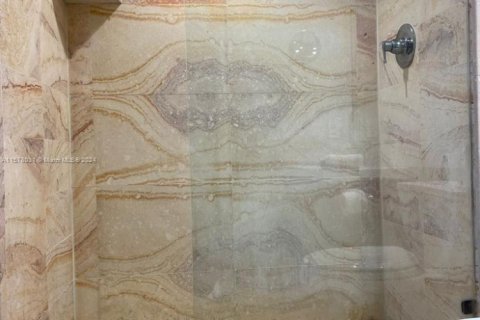 Appartement à louer à Miami Beach, Floride: 2 chambres, 104.98 m2 № 1709978 - photo 25