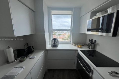 Appartement à louer à Miami Beach, Floride: 2 chambres, 104.98 m2 № 1709978 - photo 5