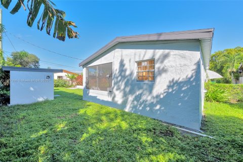 Casa en alquiler en Miramar, Florida, 3 dormitorios, 139.35 m2 № 1923989 - foto 19