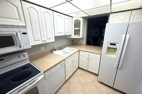 Copropriété à vendre à Palm Beach Gardens, Floride: 2 chambres, 85.01 m2 № 2243001 - photo 2