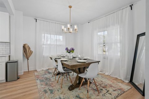 Casa en venta en Saint Petersburg, Florida, 5 dormitorios, 189.33 m2 № 1919902 - foto 7