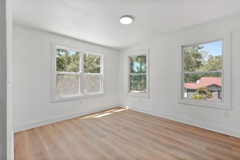 Casa en venta en Saint Petersburg, Florida, 5 dormitorios, 189.33 m2 № 1919902 - foto 22