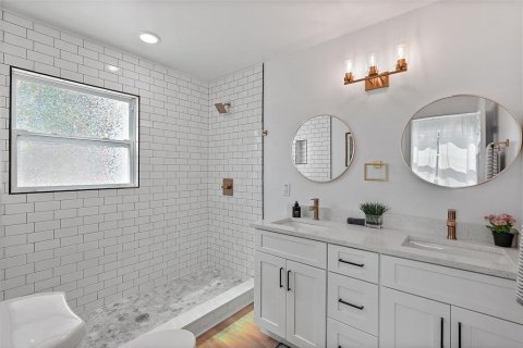 Casa en venta en Saint Petersburg, Florida, 5 dormitorios, 189.33 m2 № 1919902 - foto 16