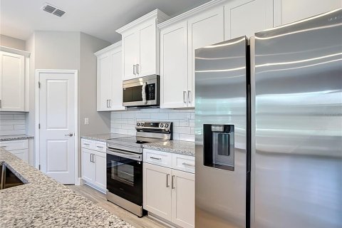 Casa en venta en North Port, Florida, 4 dormitorios, 184.88 m2 № 1851563 - foto 4