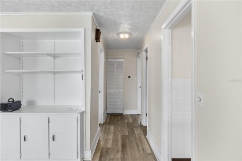 Immobilier commercial à vendre à Zephyrhills, Floride: 3 chambres, 128.67 m2 № 2356710 - photo 11