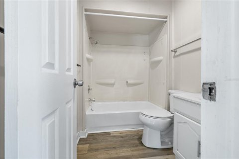 Immobilier commercial à vendre à Zephyrhills, Floride: 3 chambres, 128.67 m2 № 2356710 - photo 24
