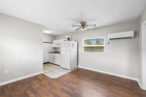 Immobilier commercial à vendre à Zephyrhills, Floride: 3 chambres, 128.67 m2 № 2356710 - photo 20