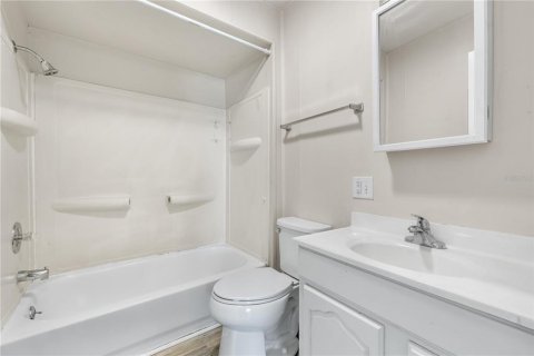 Immobilier commercial à vendre à Zephyrhills, Floride: 3 chambres, 128.67 m2 № 2356710 - photo 23