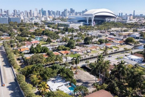 Land in Miami, Florida № 1987201 - photo 11